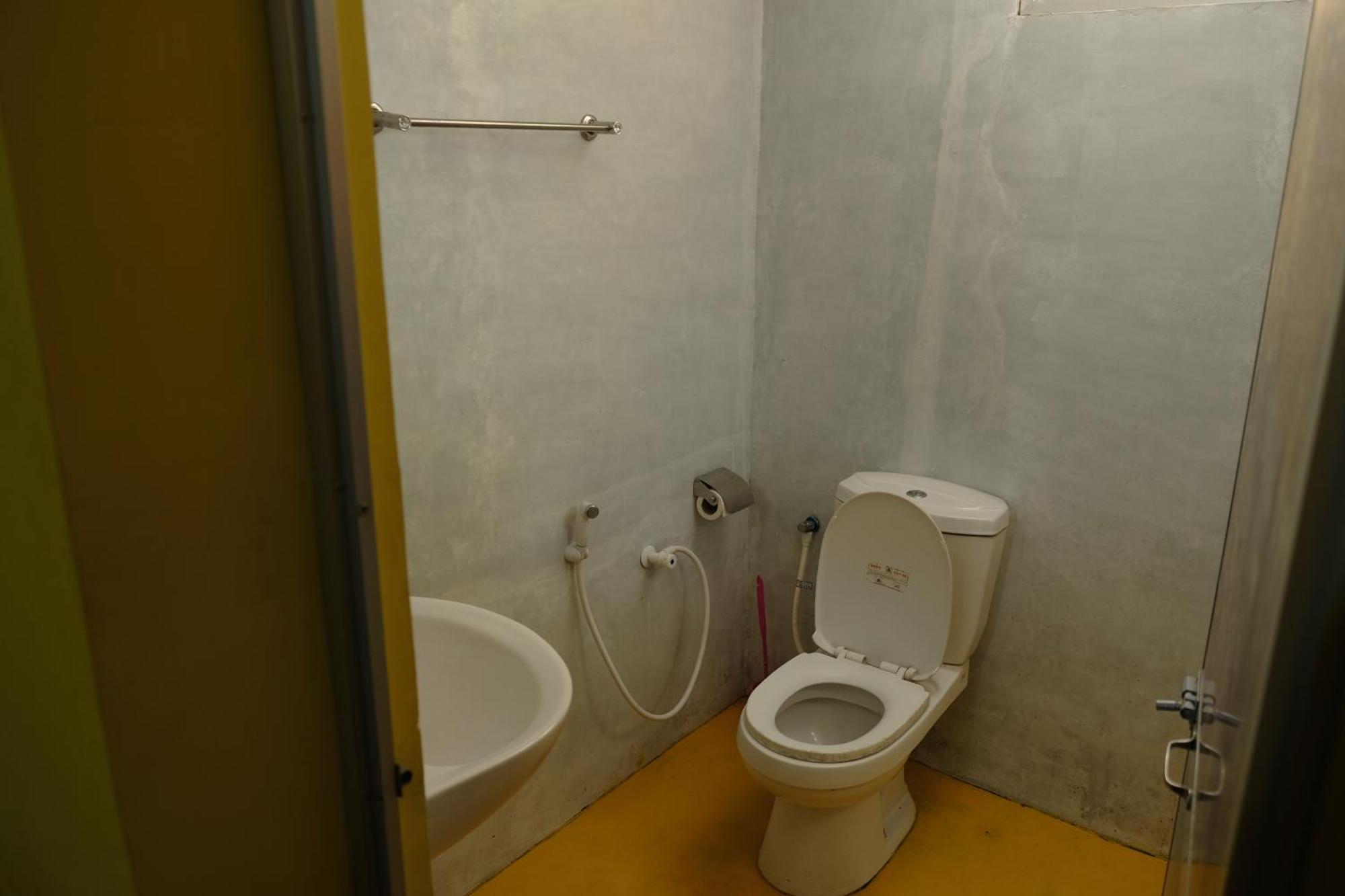 Menaka Homestay 탕갈레 외부 사진