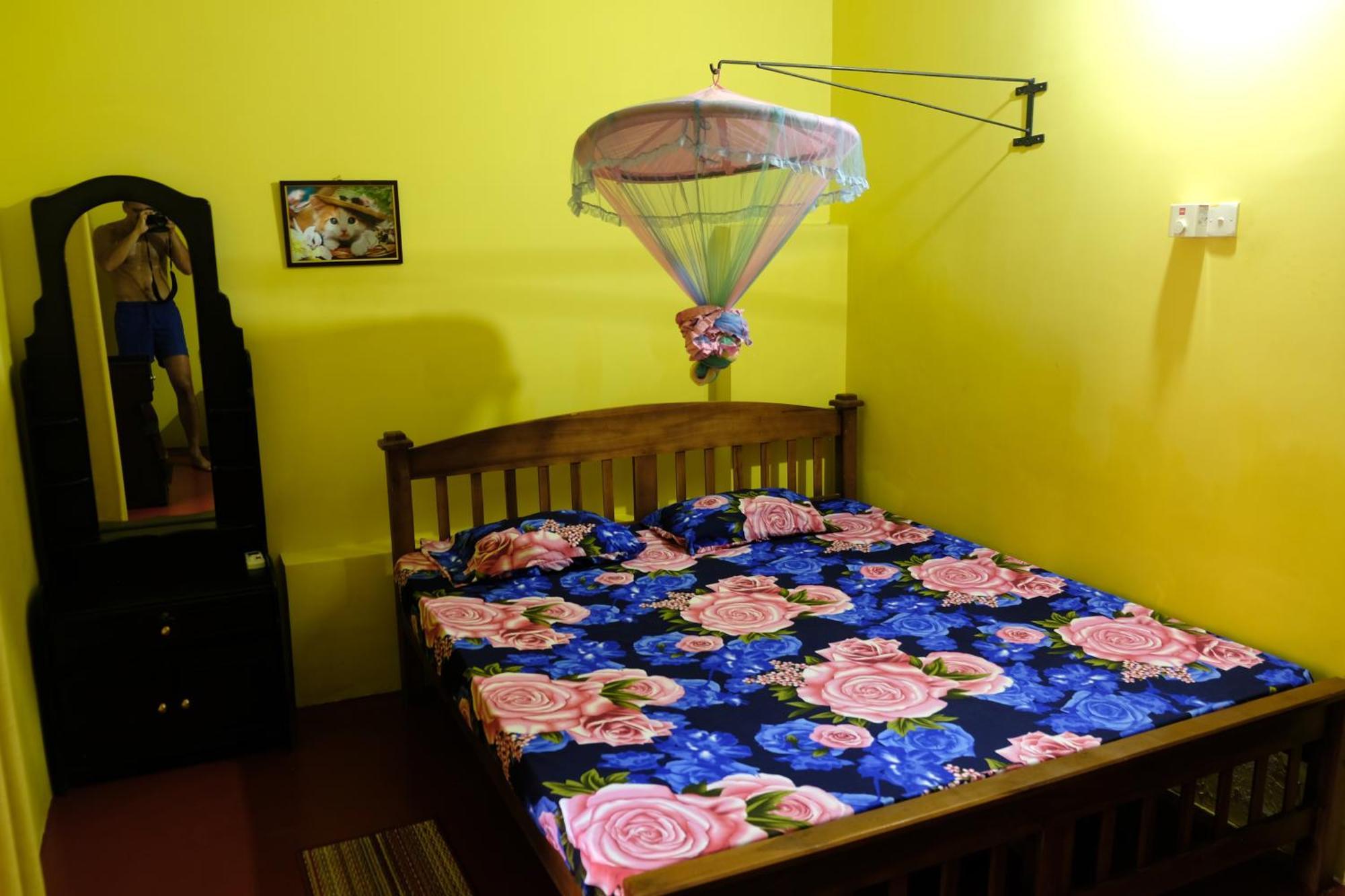 Menaka Homestay 탕갈레 외부 사진