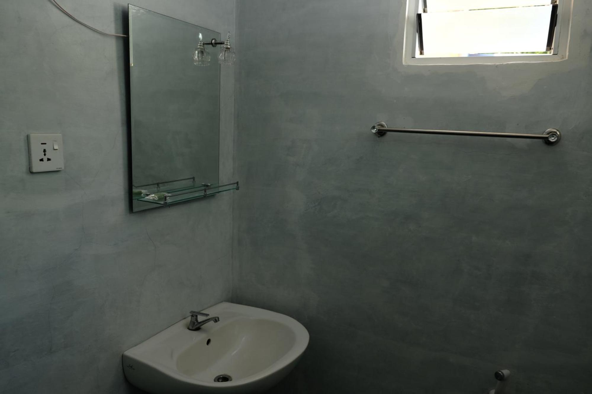 Menaka Homestay 탕갈레 외부 사진